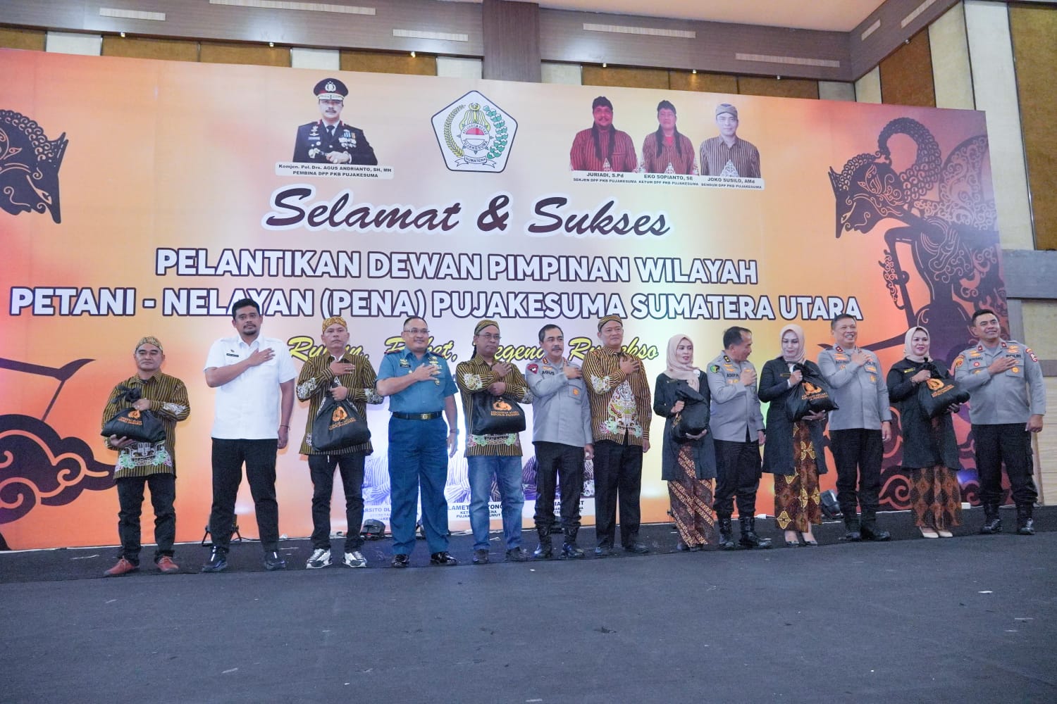 Seribuan Warga Jawa Sambut Hangat Bobby Nasution di Pelantikan Pengurus DPW Pena Pujakesuma Sumut