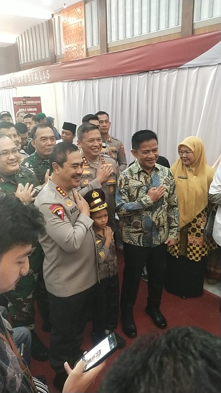 Wakapolri Tinjau Langsung Pelaksanaan Bhakti Kesehatan Polri di Convention Hall Kab. Deli Serdang
