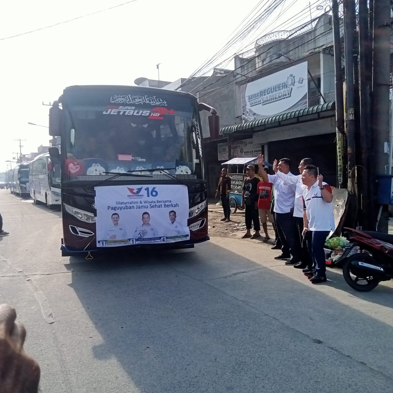 Lepas Paguyuban Jamu Sehat Berkah Berwisata ke Pantai,  HT Erry Nuradi : Bentuk Kepedulian Partai Perindo