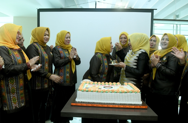 Silaturahmi DWP Sumut Nawal Lubis Sampaikan Terima Kasih Atas Kerja Sama Selama Ini