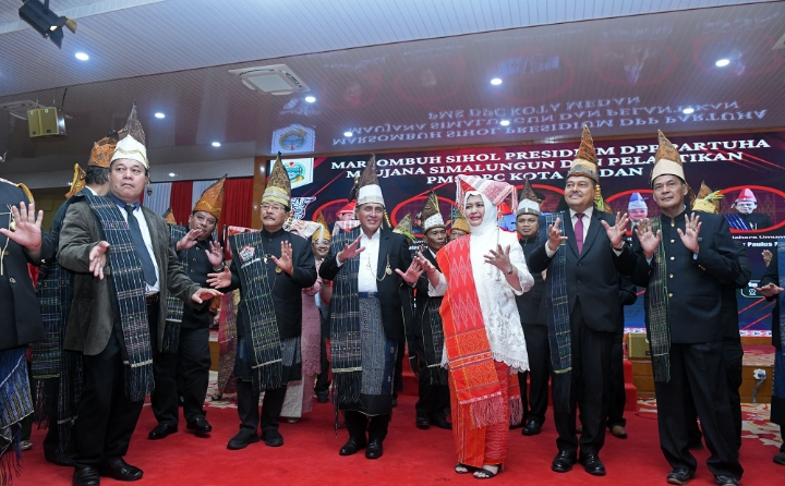 Marsombuh Sihol Maujan Simalungun,  Â Edy Rahmayadi Dorong Pemkab Tingkatkan Hasil Perkebunan dan PertanianÂ 