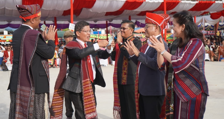 Bupati Poltak Sitorus, Turunan Raja Sonak Malela Adalah Gambaran Batak Na Raja