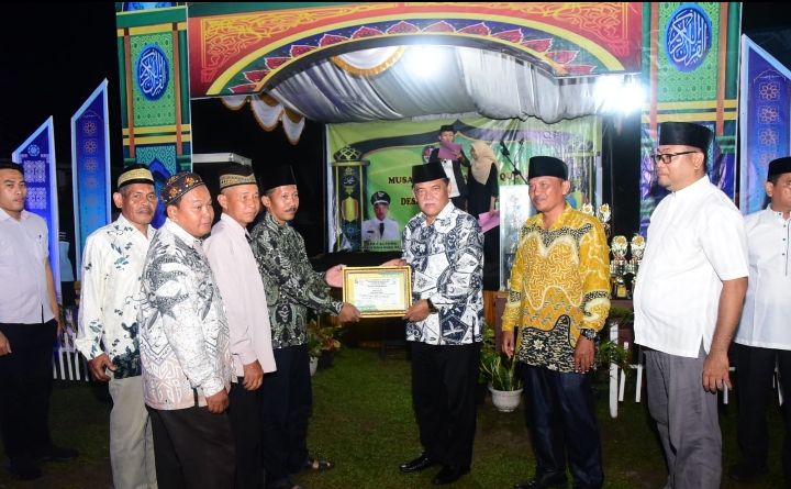 Wabup Tutup MTQ ke-2 Tingkat Desa Nogo Rejo