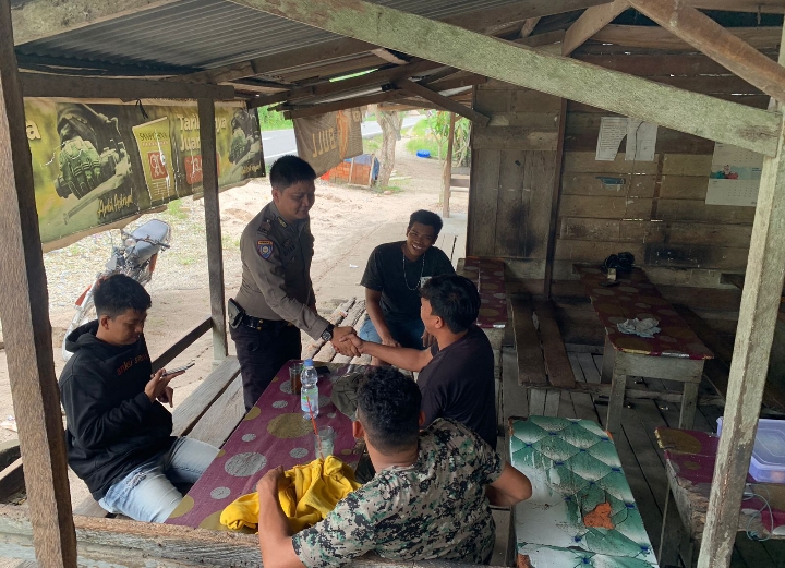 Bhabinkamtibmas Polsek Sei Kepayang Sambang Desa Binaan