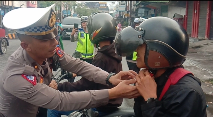 Satlantas Polres Asahan Sosialisasi Sandi Ops Zebra Toba 2023 Kepada Masyarakat