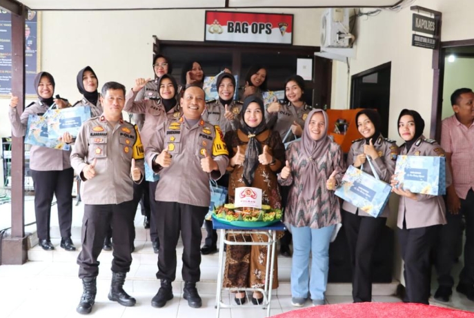 Polres Padangsidimpuan Gelar Perayaan Hut Polwan Ke 75,AKBP Dudung Setyawan : Selamat kepada Polisi Wanita Tetap Semangat dan Tingkatkan Kemampuan