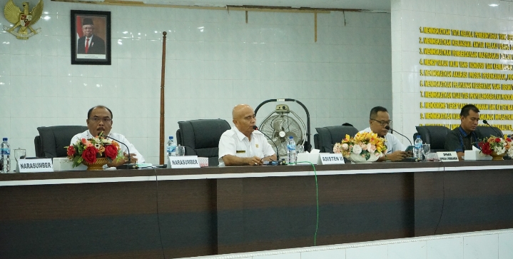 Asisten Perekonomian dan Pembangunan Buka Sosialisasi Sertifikasi Produk Halal