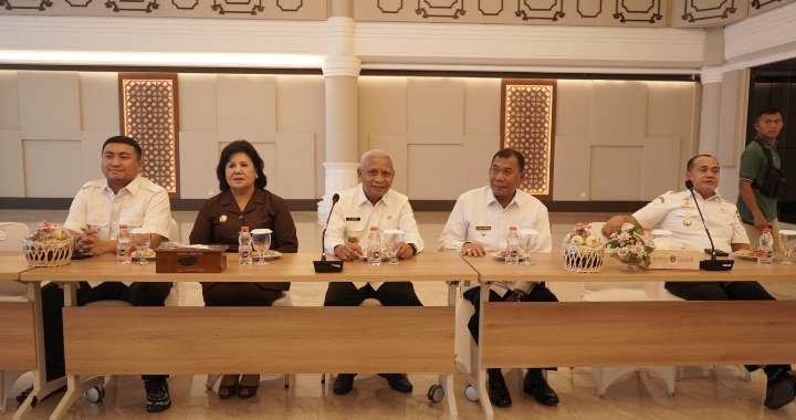 Bupati Asahan Hadir Rapat Koordinasi Bupati/Walikota se-Sumu