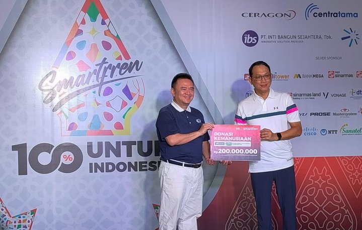 Smartfren 100% untuk Indonesia: Charity Golf Tournament Serahkan Donasi kepada Yayasan Buddha Tzu Chi