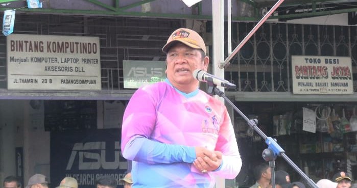 Kegiatan Gotong Royong di Kawasan Jalan Thamrin, Wali Kota Irsan Efendi Nasution : Ini Bukti Kecintaan Terhadap Kota Padangsidimpuan