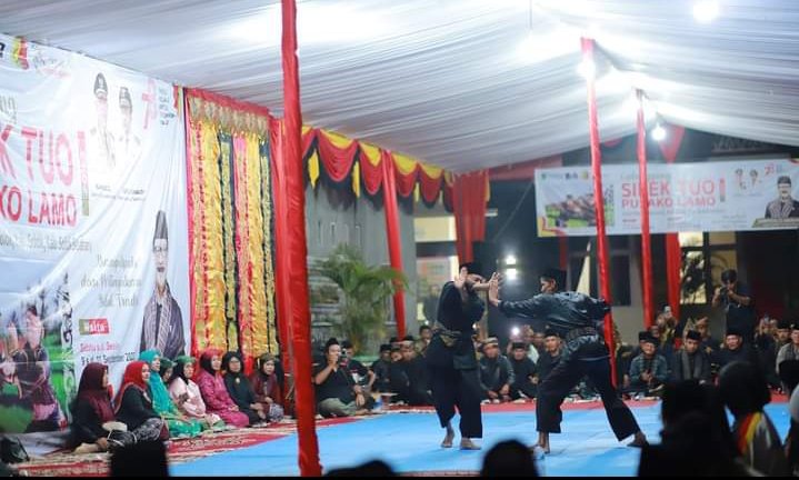 Wawako Solok Membuka Prosesi Mangulifah Guru Silek