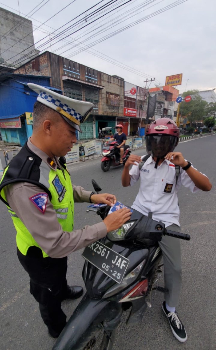 Satgas Gakkum dan Satgas Preemptif Polres Asahan, Sosialisasi Sandi Ops Zebra Toba 2023 Dijalan Raya