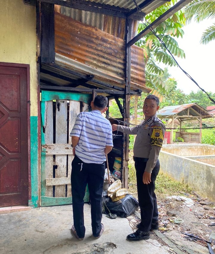 Bhabinkamtibmas Polsek Bandar Pulau Door to Door System