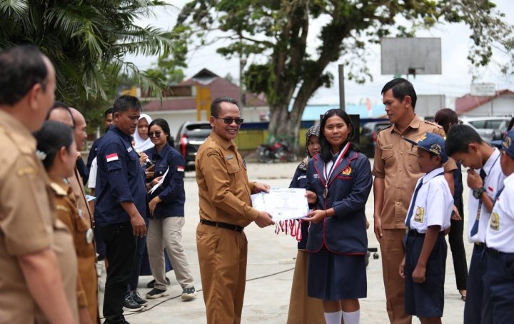 SMP Negeri 1 Salak Raih Sekolah Rujukan GoogleÂ 