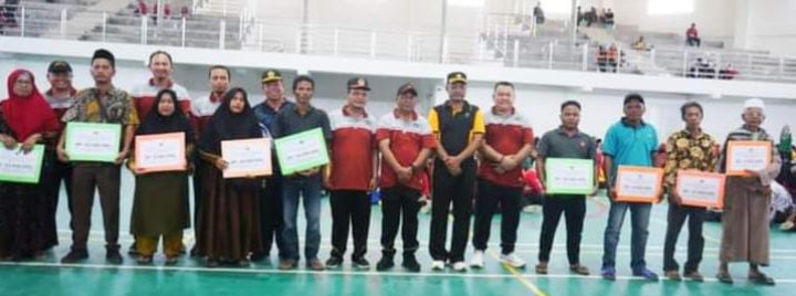 Peringatan HAORNAS ke-40 Tahun 2023, PLT. Bupati Palas Jalan Santai dan Salurkan Bantuan Tunai Bagi Korban Musibah