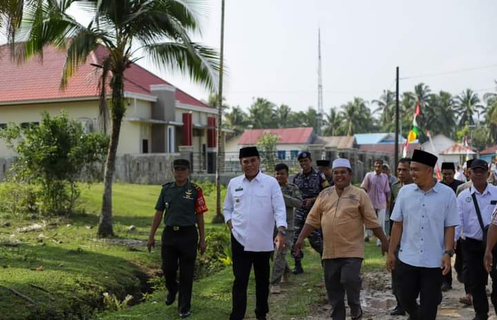 Bupati Madina Tinjau Pembangunan Jalan Panggautan, Sukhairi Nasution : Ini Upaya Pemkab Dalam Peningkatan Infrastruktur