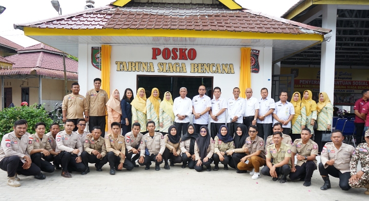 Bupati Asahan Serahkan Bantuan Sosial dan Resmikan Posko Taruna Siaga Bencana