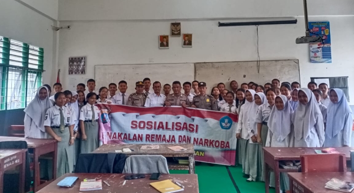 Cegah Kenakalan Remaja dan Penyalahgunaan Narkotika, Sat-Binmas Sosialisasi di SMAN 8 Padangsidimpuan