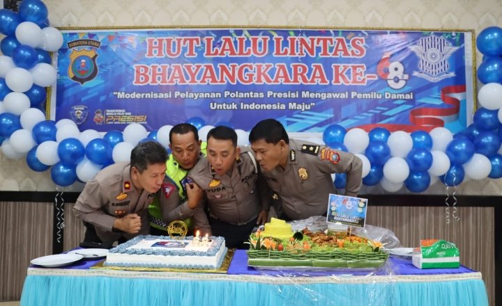 Peringati HUT Lantas Ke-68 Polres Padangsidimpuan Gelar Syukuran,AKBP Dudung Setyawan berikan Arahan dan Bimbingan