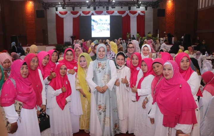 Hadiri Pengajian Silaturahmi Sejuta Umat, Dessy Hassanudin : Silaturahmi dan Perkuat Ilmu Agama