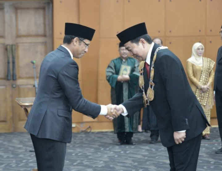 Mendikbudristek Melantik Dr Ir Idham Kamil ST MT Sebagai Direktur Polmed Periode 2023-2027