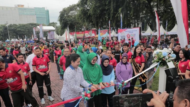 Ramaikan HUT ke- 78 TNI , PLN Kenalkan Electrifying Lifestyle dan Promo Tambah Daya Hari Pelanggan