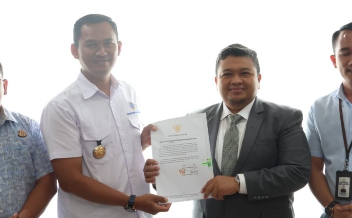 Bupati Tapsel Teken Hibah Dukungan Peningkatan Prasarana Bandar Udara Aek Godang