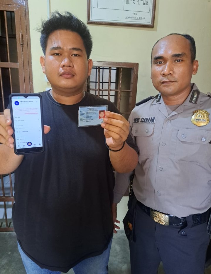 Bhabinkamtibmas Polsek Bandar Pulau melaksanakan Sosialisasi aplikasi Super App Presisi