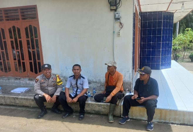 Polsek Prapat Janji Sambang Desa Serta Melaksanakan Coolling System