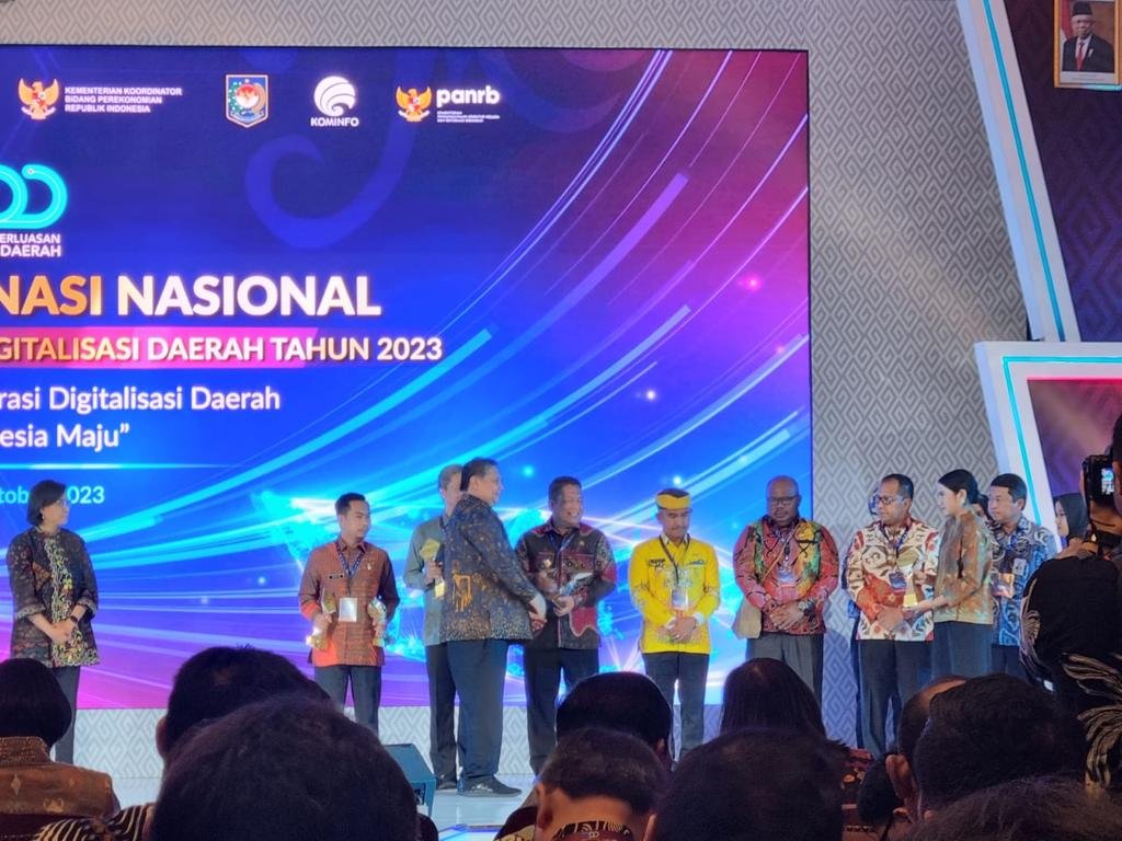 Kota T.Tinggi Raih Penghargaan TP2DD Dari Menko Perekonomian