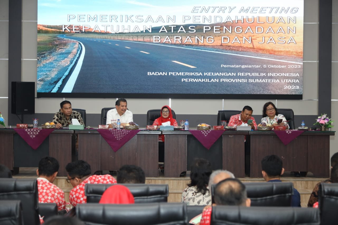 Wali Kota Bersama BPK RI Perwakilan Sumut Entry Meeting Pemeriksaan Pendahuluan Kepatuhan Atas Pengadaan Barang dan Jasa TA 2023