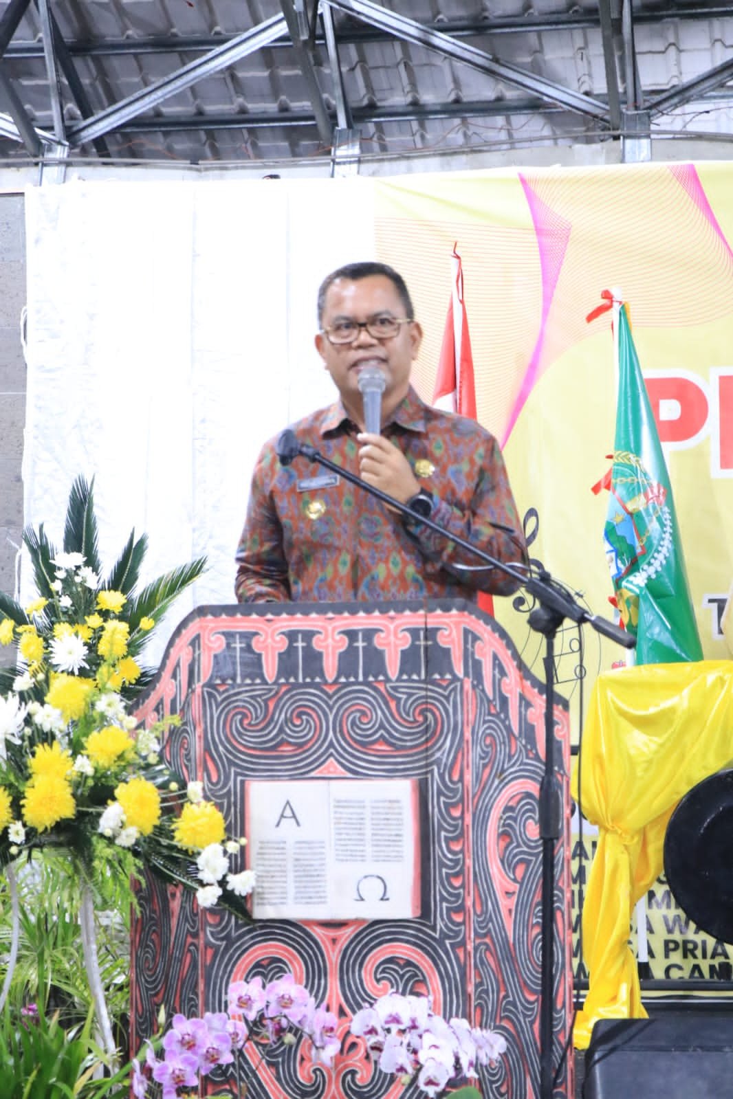 Bupati Toba Semangati Peserta Pesparani Katolik II Sumut yang Digelar di Toba
