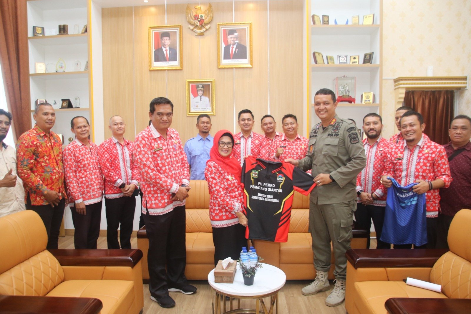 Wali Kota bertemu dengan para pemain PS Pemko Pematang Siantar beserta official