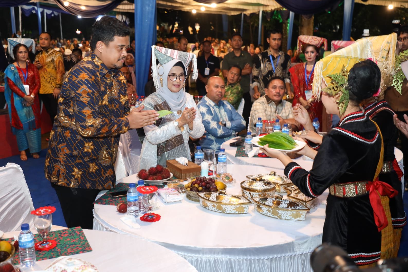 Wali Kota Pematang Siantar dr Susanti Dewayani SpA menjamu rombongan Komisariat Wilayah (Komwil) I