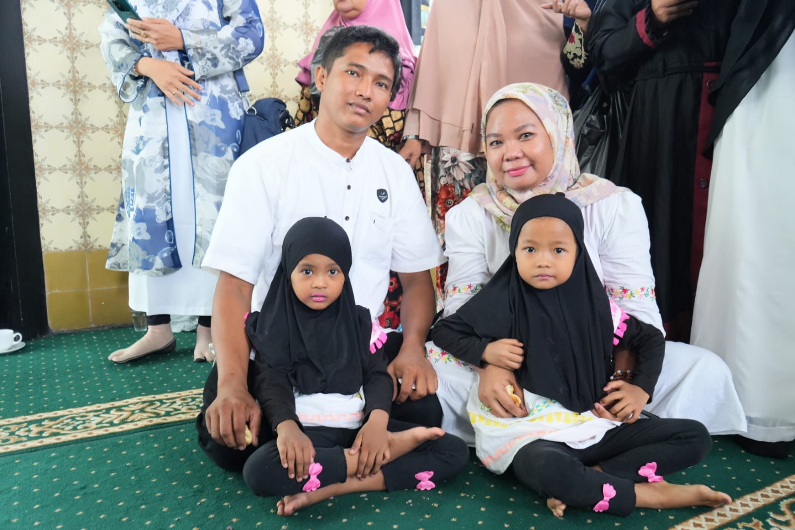 Warga Medan Ajak Keluarga dan Anak di Peringatan Maulid Nabi Muhammad, Kenalkan Sosok Rasulullah sejak Dini