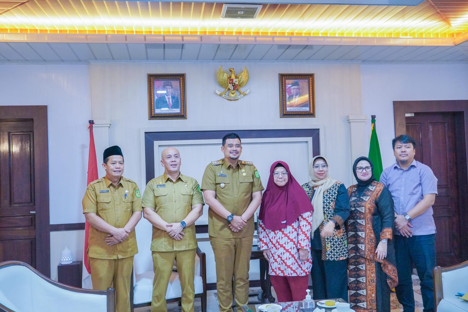 Dimeriahkan Senam Sendi Rahang, Bobby Nasution Dukung Dies Natalis FKG USU