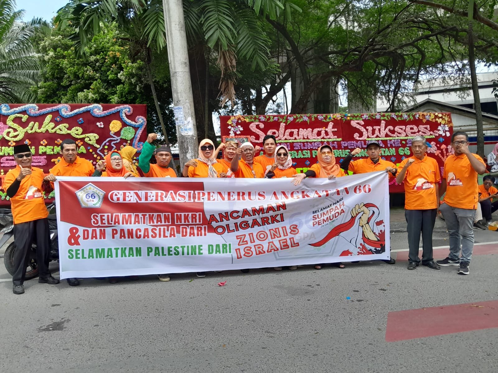 Peringati Sumpah Pemuda di Tugu 66, Azhari AM Sinik : Jangan Menjadi Pemuda CengengÂ