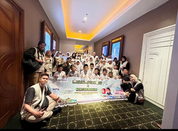 Gebyar Maulid Nabi, Pegadaian Syariah Ar Hakim dan DD Waspada Ajak Anak Yatim Keliling Kota dan Nobar