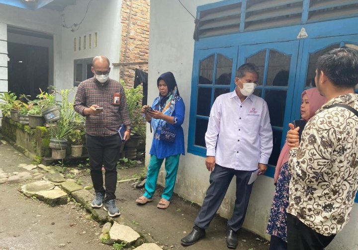 Respons Laporan Warga Terjadi Pencemaran Lingkungan, Ombudsman Cek Lokasi Pabrik Jagung di Mabar
