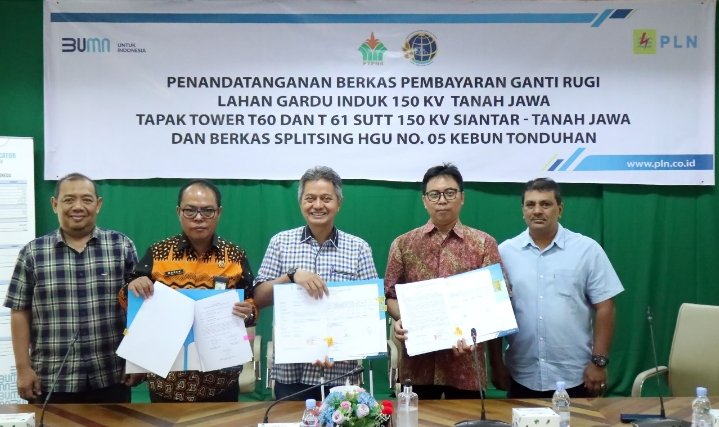 PLN dan PTPN IV Lakukan Penandatanganan Berkas Ganti Rugi Lahan GI dan Tapak Tower