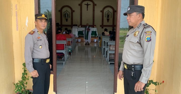 5 Gereja di Sei Kepayang, Terima Pengawalan dari Personel Polsek Sei Kepayang