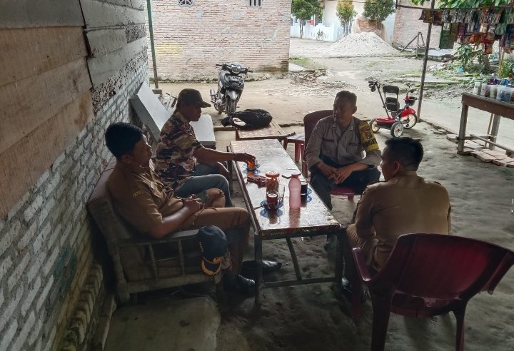 Bhabinkamtibmas Polsek Kota Kisaran Timur Melaksanakan Sambang Desa dan Coolling System