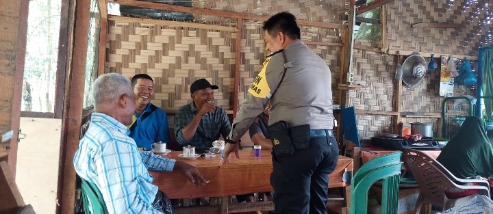 Bhabinkamtibmas Polsek Kota Kisaran Timur Sambang dan Cooling Sistem