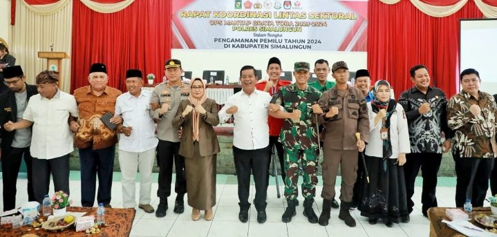 Bupati Simalungun, Forkompinda dan Peserta Pemilu Tandatangani Deklarasi Pemilu Damai 2024