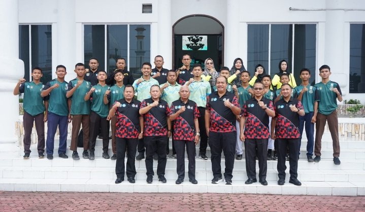 Tim Kesebelasan GSI Tingkat SMP Kabupaten Asahan di Lepas Bupati Asahan