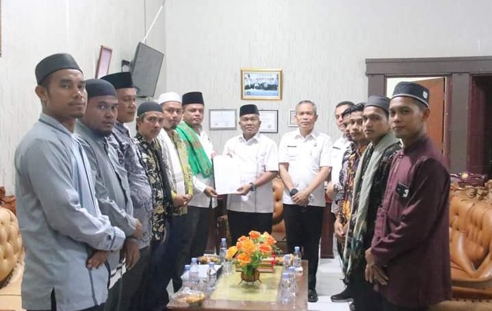 Plt Bupati Palas Terima Audiensi dan Salinan SK IPI Masa Khidmat 2023-2028