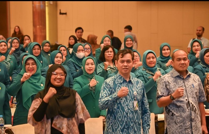 Pj. Ketua TP PKK Kota Padangsidimpuan, Ny. Masroini Letnan Dalimunthe Dikukuhkan Menjadi Pembina Posyandu Kota Padangsidimpuan