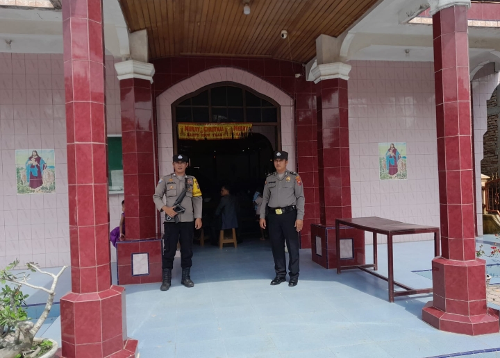 Personel Polsek Air Joman Laksanakan Ceramah dan Edukasi di Gereja HKBP Punggulan