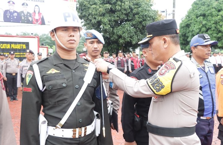 Kapolres Asahan Pimpin Apel Gelar Pasukan Operasi Mantap Brata Toba 2024