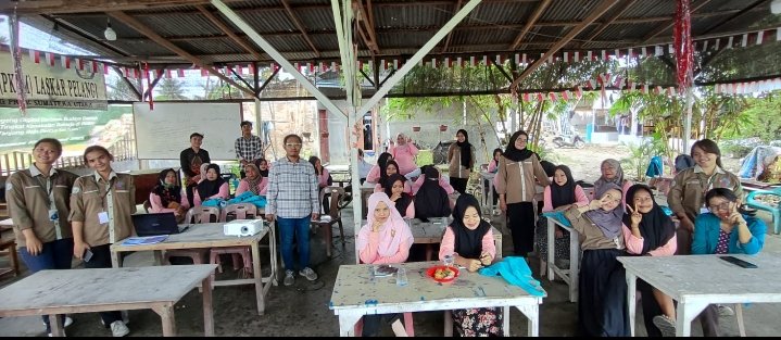 Memperingati Hari Pengentasan Kemiskinan Internasional , HMJ Penmas FIP Unimed Mengadakan Penguatan Ekonomi Masyarakat